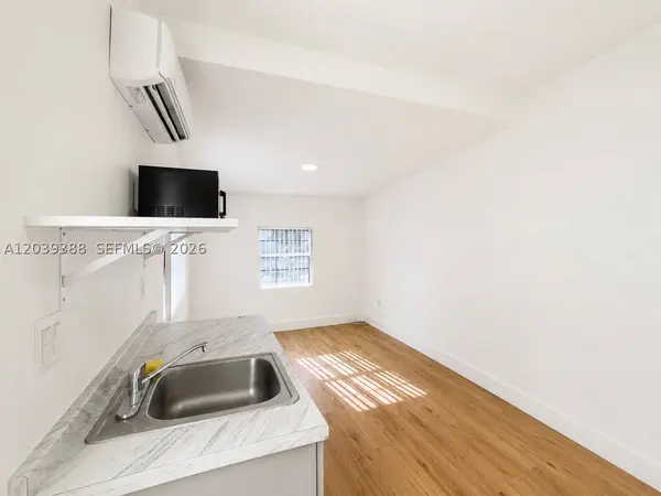 330 NW 56th Ave #2, Miami, FL 33126