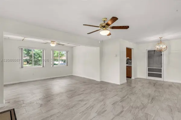 1851 N 69th Ave, Hollywood, FL 33024