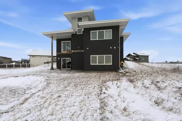 38 Vista Close, Blackfalds, AB T4M 0L3