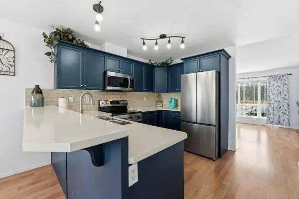 268 Kingston DR, Red Deer, AB T4P 0A7