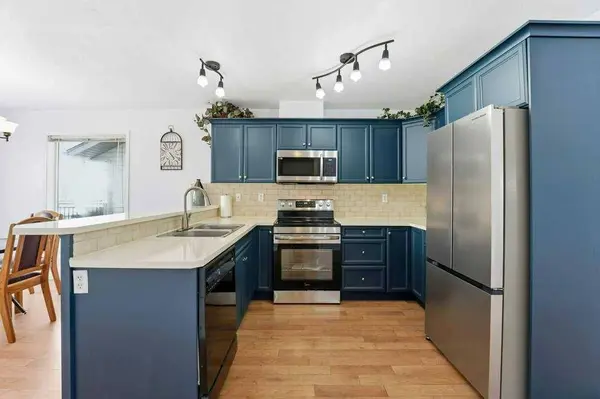 268 Kingston DR, Red Deer, AB T4P 0A7