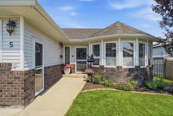 5 Westwood CRES, Sylvan Lake, AB T4S 1P6