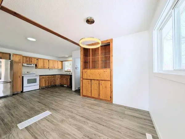 400 4 ST NE, Slave Lake, AB T0G 2A2