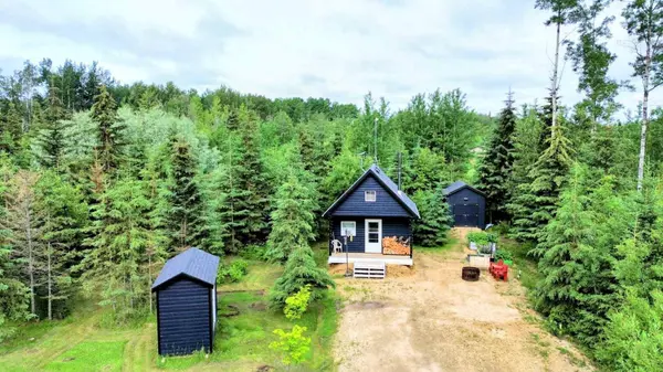 4 4A ST W, Faust, AB T0G 0X0