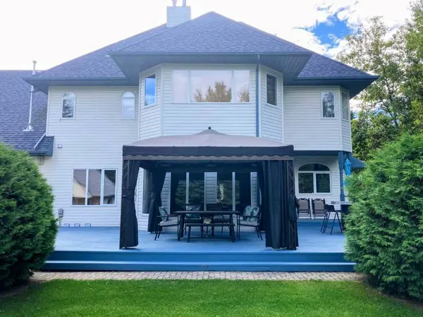 2110 Pioneer DR SW, Slave Lake, AB T0G 2A4
