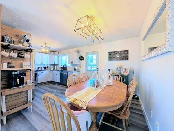 1013 10 AVE SE, Slave Lake, AB T0G 2A3