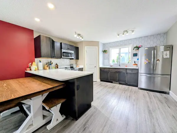 1100 10 AVE SE, Slave Lake, AB T0G2A3
