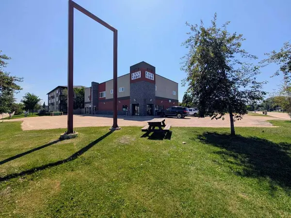 601 6 AVE SE, Slave Lake, AB T0G2A3