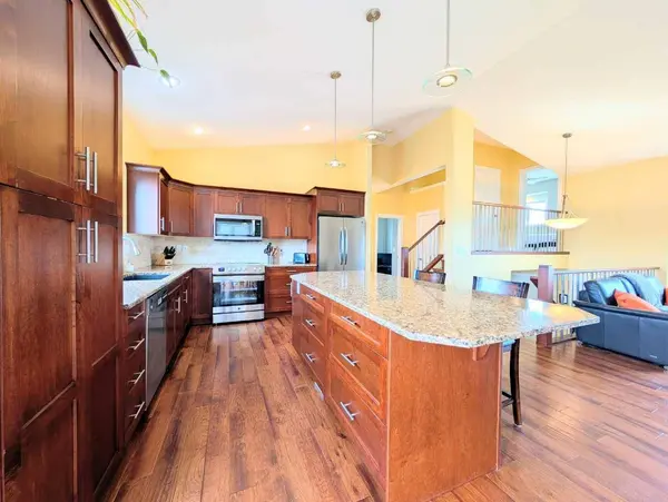 1004 7 AVE SE, Slave Lake, AB T0G2A3