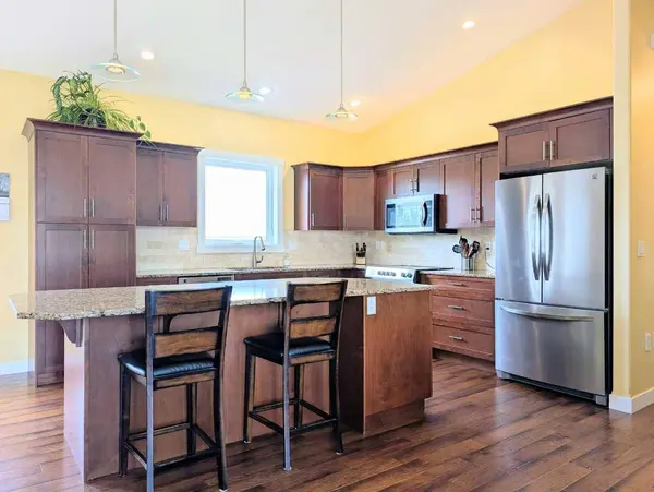 1004 7 AVE SE, Slave Lake, AB T0G2A3