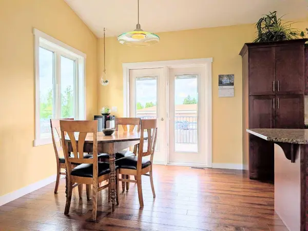 1004 7 AVE SE, Slave Lake, AB T0G2A3