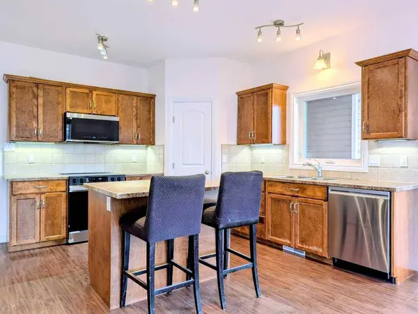 721 12 ST SE, Slave Lake, AB T0G2A3