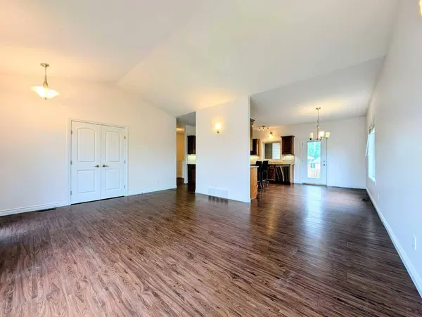 721 12 ST SE, Slave Lake, AB T0G2A3