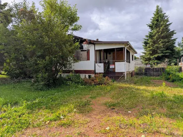 713 3 AVE NW, Slave Lake, AB T0G2A1