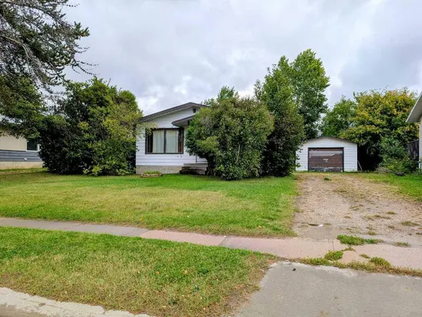 205 7 ST SE