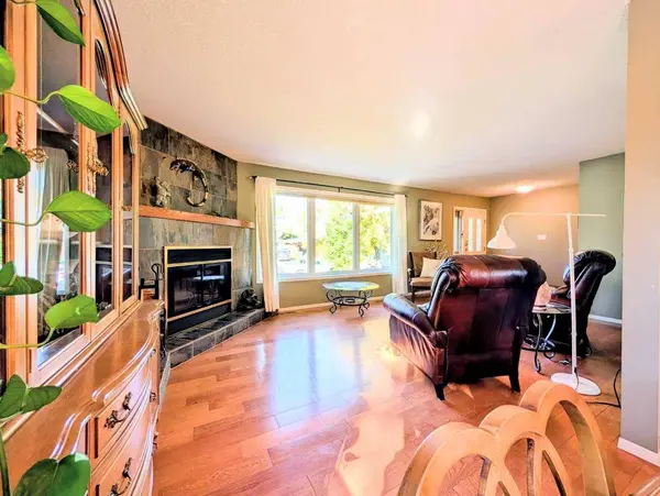 501 4 ST NE, Slave Lake, AB T0G2A2