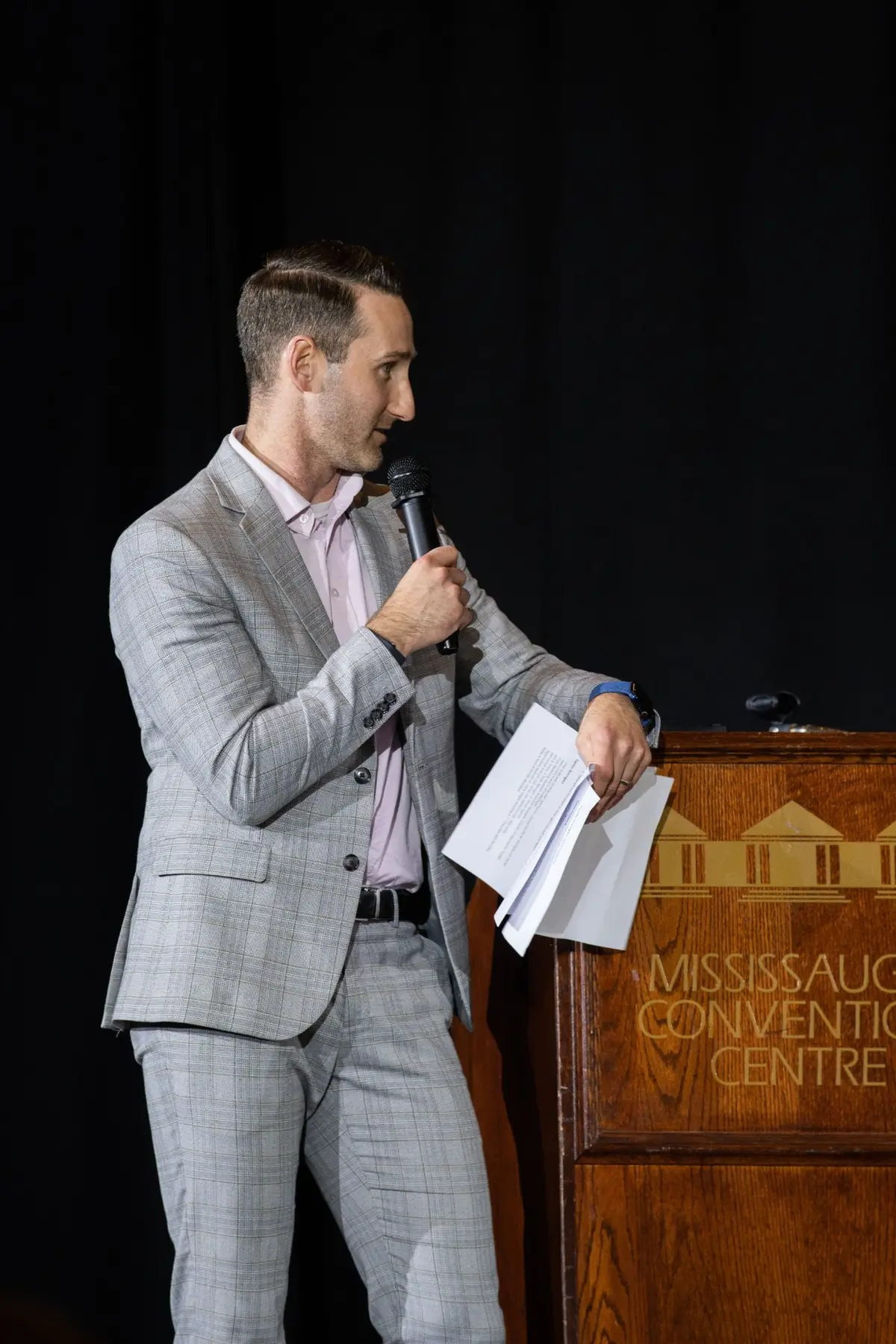 Sandy Mackay with mic