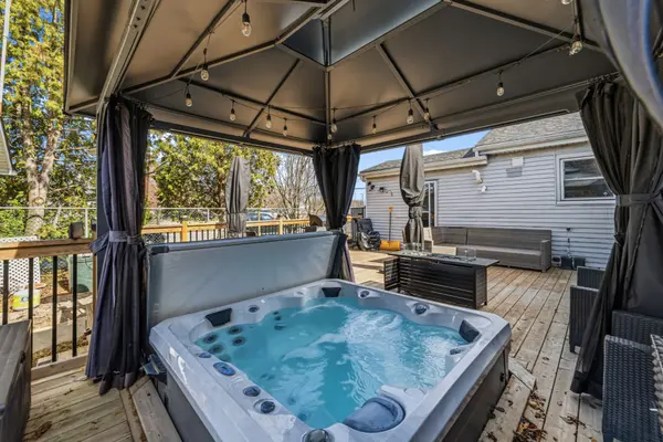1378 Upper Wellington, Hamilton: A Different Kind of Hamilton Opportunity,Sandy Mackay