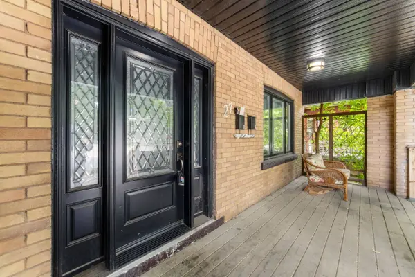 27 Melrose AVE S, Hamilton, ON L8M 2Y4