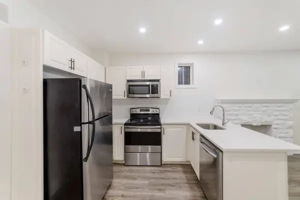 27 Melrose AVE S, Hamilton, ON L8M 2Y4