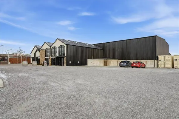 823 Line 6 Road, Niagara-on-the-lake, ON L0S 1J0