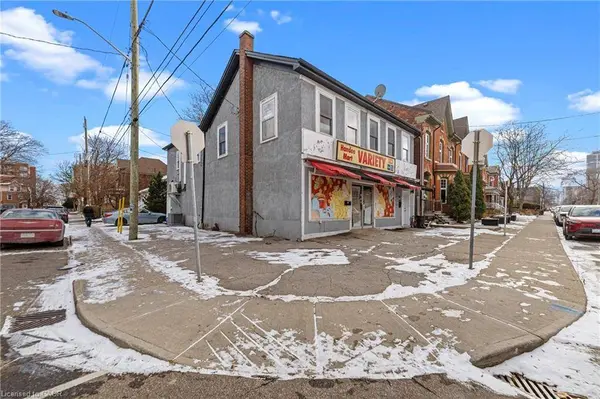 208 Mary Street, Hamilton, ON L8L 4V8