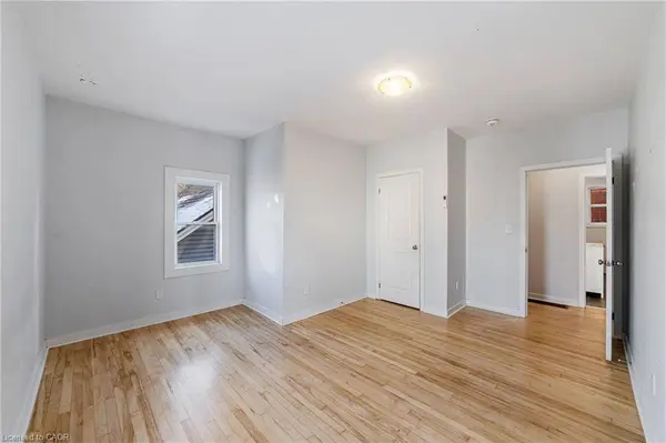 208 Mary Street, Hamilton, ON L8L 4V8
