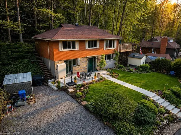 1343 Hidden Valley Road, Burlington, ON L7P 0T5