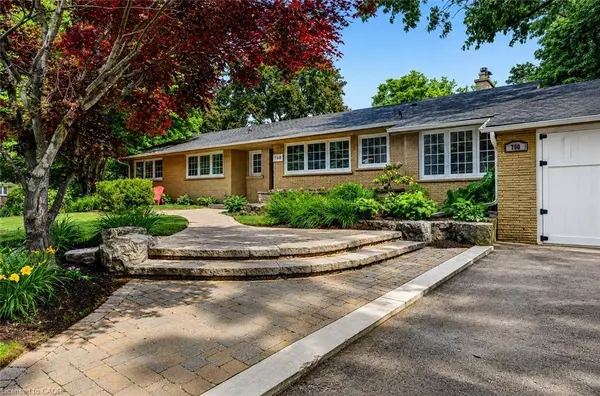 760 Kingsway Drive, Burlington, ON L7T 3H4