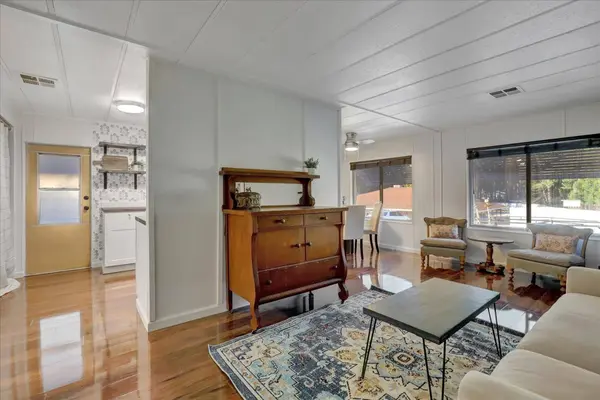 65 Primrose LN, Grass Valley, CA 95945