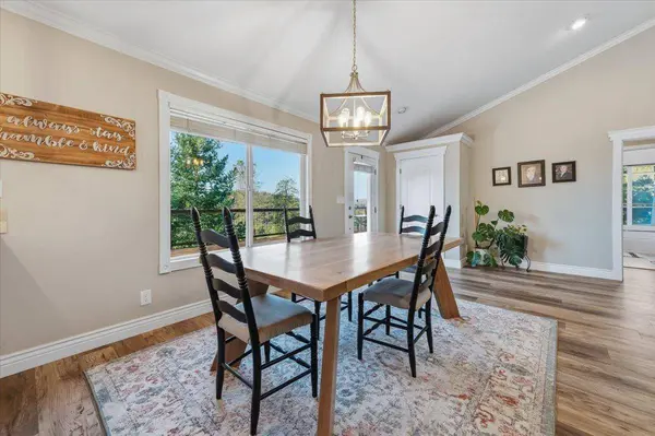 16380 Thornberry WAY, Grass Valley, CA 95949