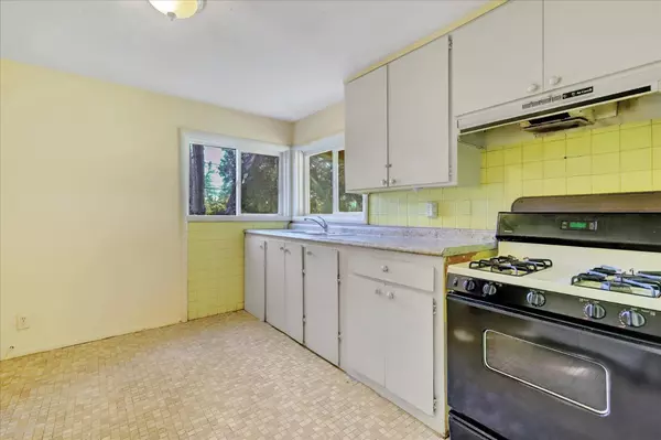 12282 Rough And Ready HWY, Grass Valley, CA 95945