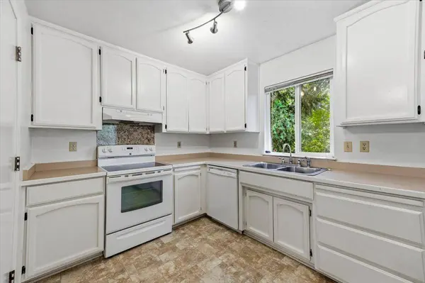 421 Brighton ST, Grass Valley, CA 95945