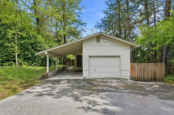 421 Brighton ST, Grass Valley, CA 95945