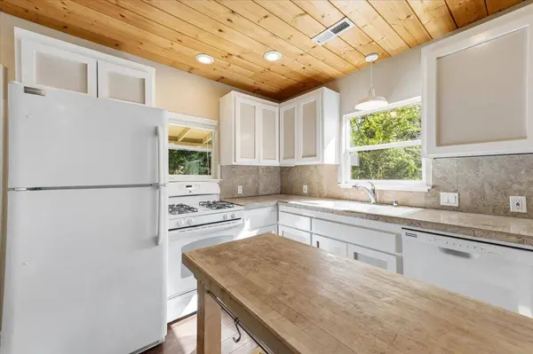 10747 Bartlett DR, Grass Valley, CA 95945