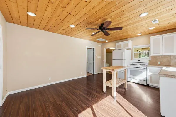 10747 Bartlett DR, Grass Valley, CA 95945