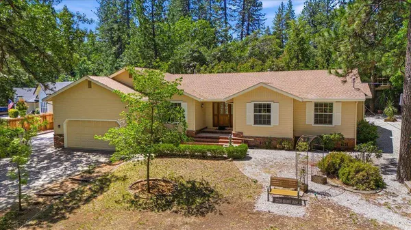 12600 Friar Tuck RD, Grass Valley, CA 95949
