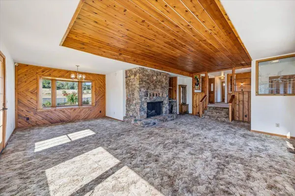 22233 Mccourtney RD, Grass Valley, CA 95949