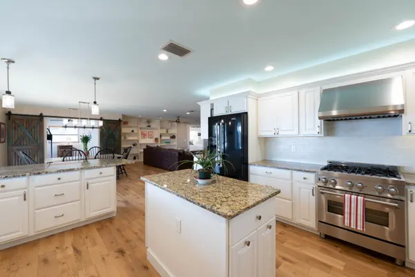 3131 Twin Lakes Ln, Sanibel, FL 33957-5503