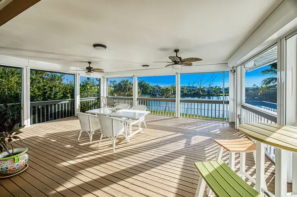 3131 Twin Lakes Ln, Sanibel, FL 33957-5503