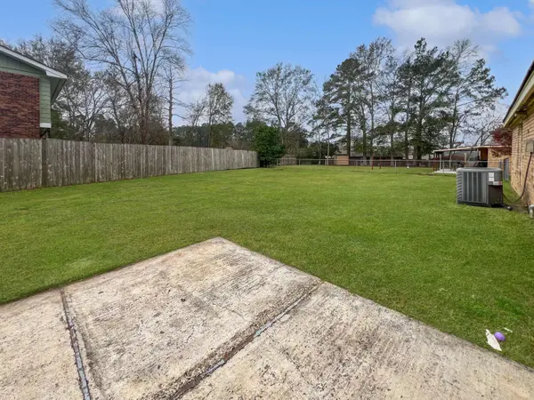 903 Greenbriar St, Deridder, LA 70634