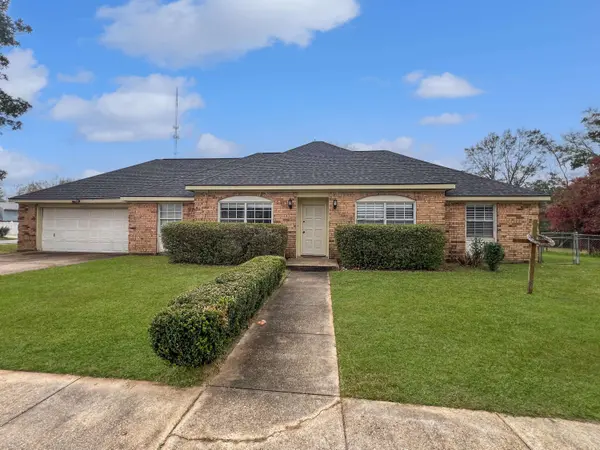 903 Greenbriar St, Deridder, LA 70634