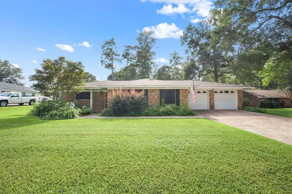 810 Chinquapin, Deridder, LA 70634