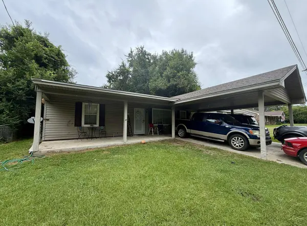 917 Lake Court
