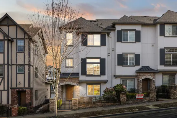 28528 SW Dundee Ln, Wilsonville, OR 97070-7247