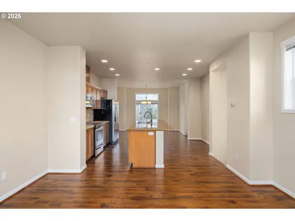 28528 SW DUNDEE LN, Wilsonville, OR 97070