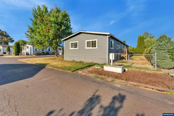 31919 Lake Creek Dr, Tangent, OR 97389