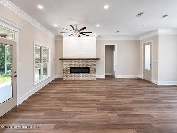 138 Destiny Oaks Drive, Long Beach, MS 39560