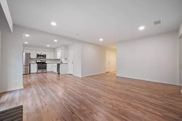 6305 Clubway LN, Austin, TX 78745