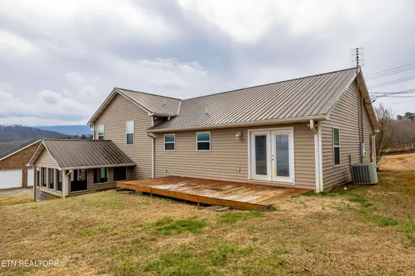 3018 Peach Orchard Rd, Maryville, TN 37803